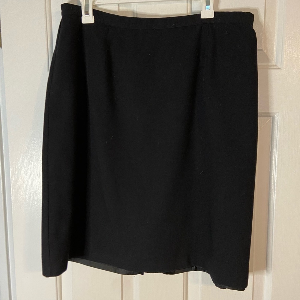 Black Pencil ✏️ Style Skirt